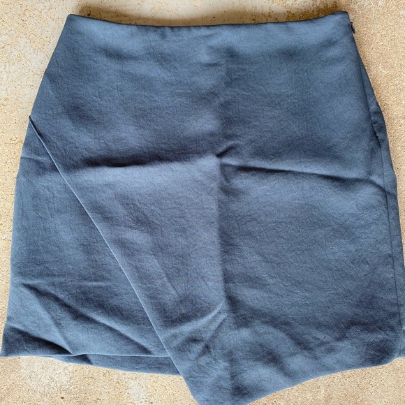 Aritzia Lot - Picture 3 of 11